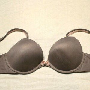 Victoria Secret Body By Victoria Bra 32DD push up